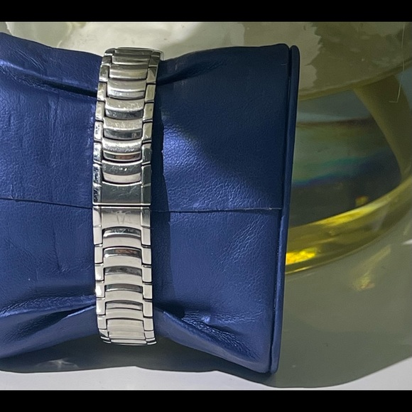 Bulova Stanley steel with diamonds - Picture 8 of 9